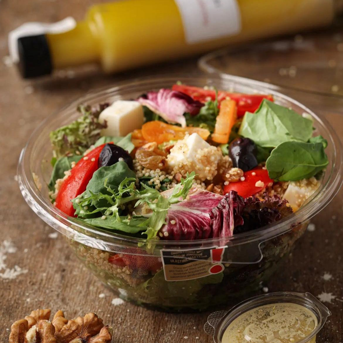 HUB Yeşillikli Kinoa Salatası