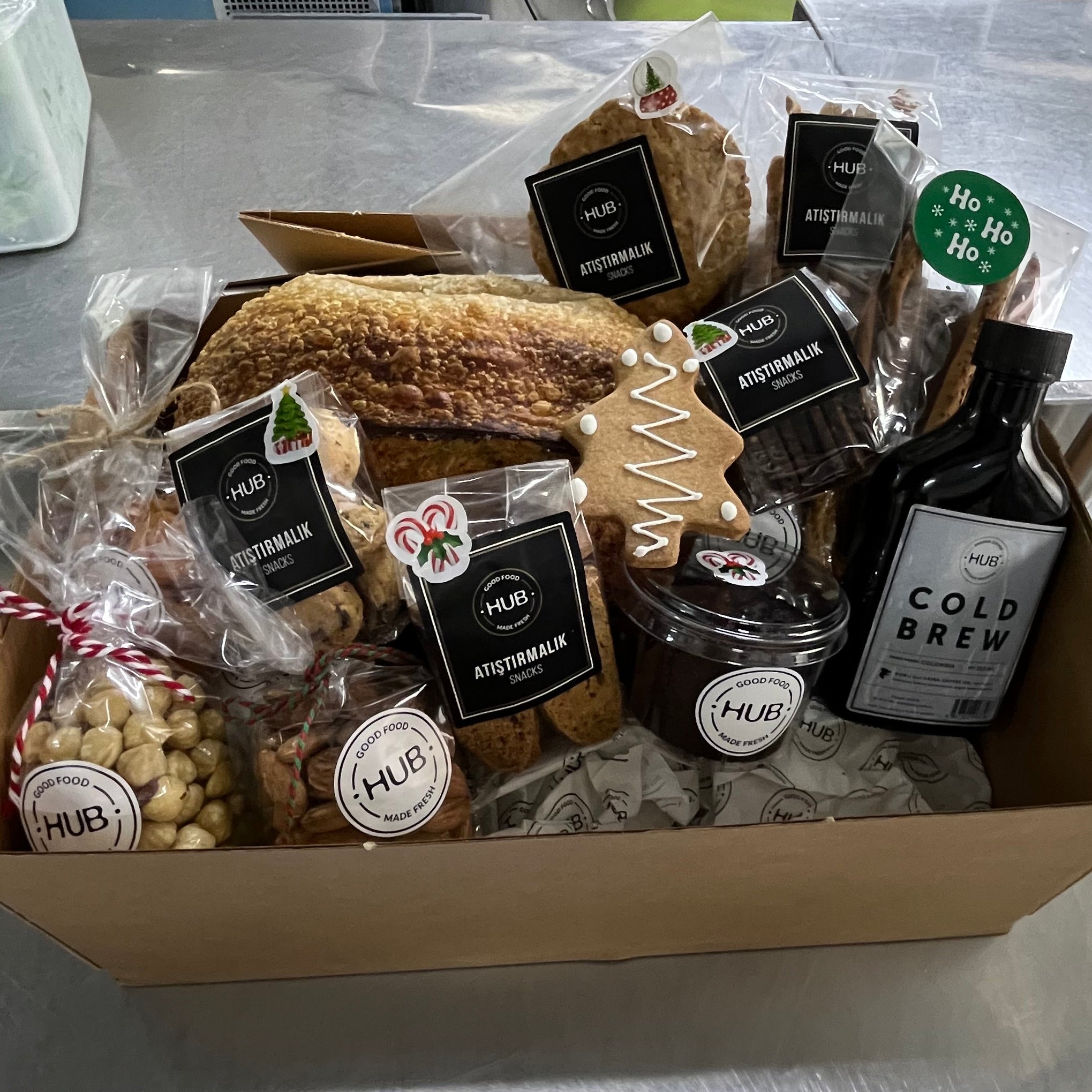 HUB Compact Yeni Yıl Kutusu